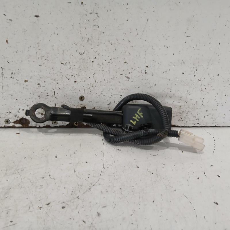 seat belt stalk