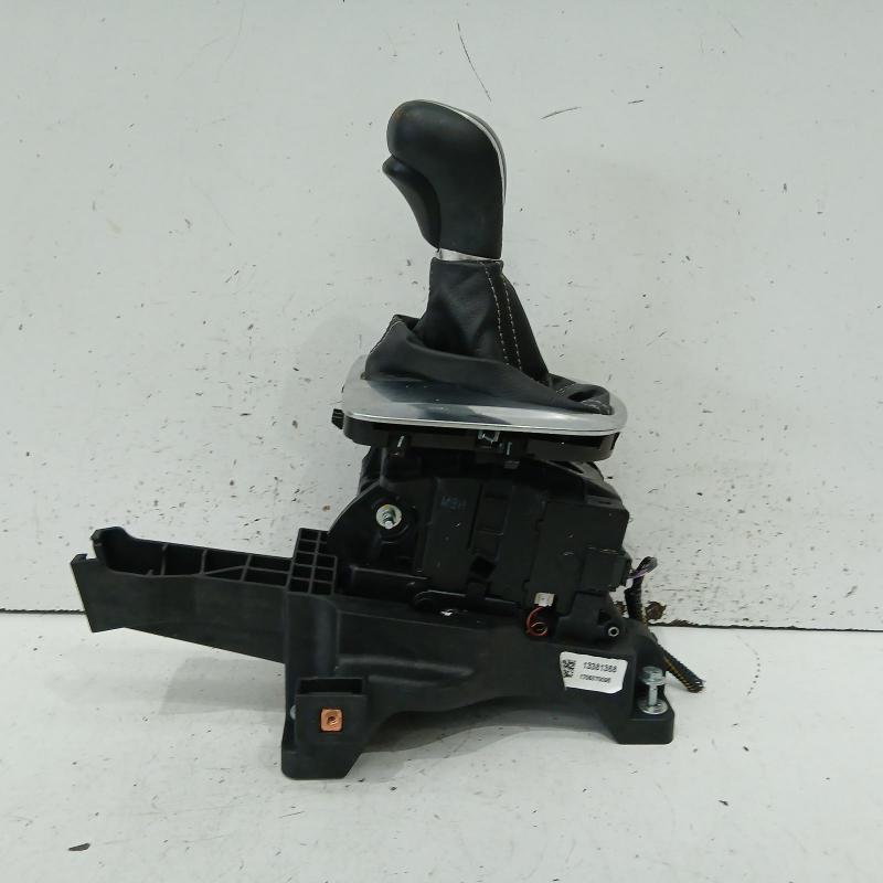 gear stick/shifter