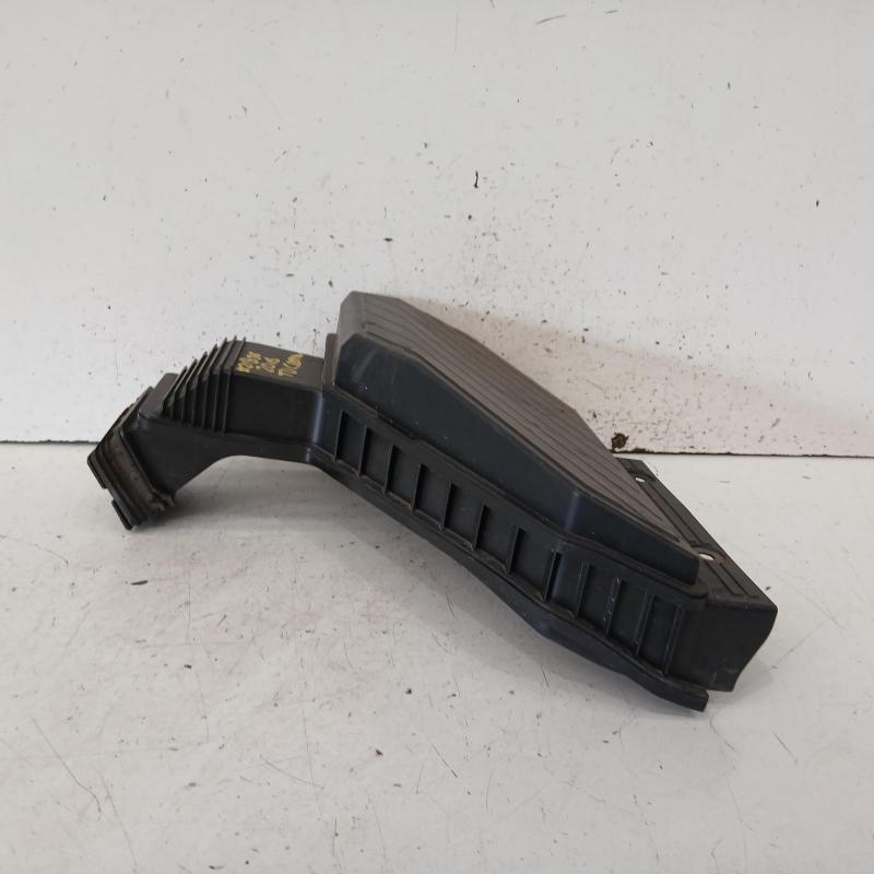 air cleaner duct/hose