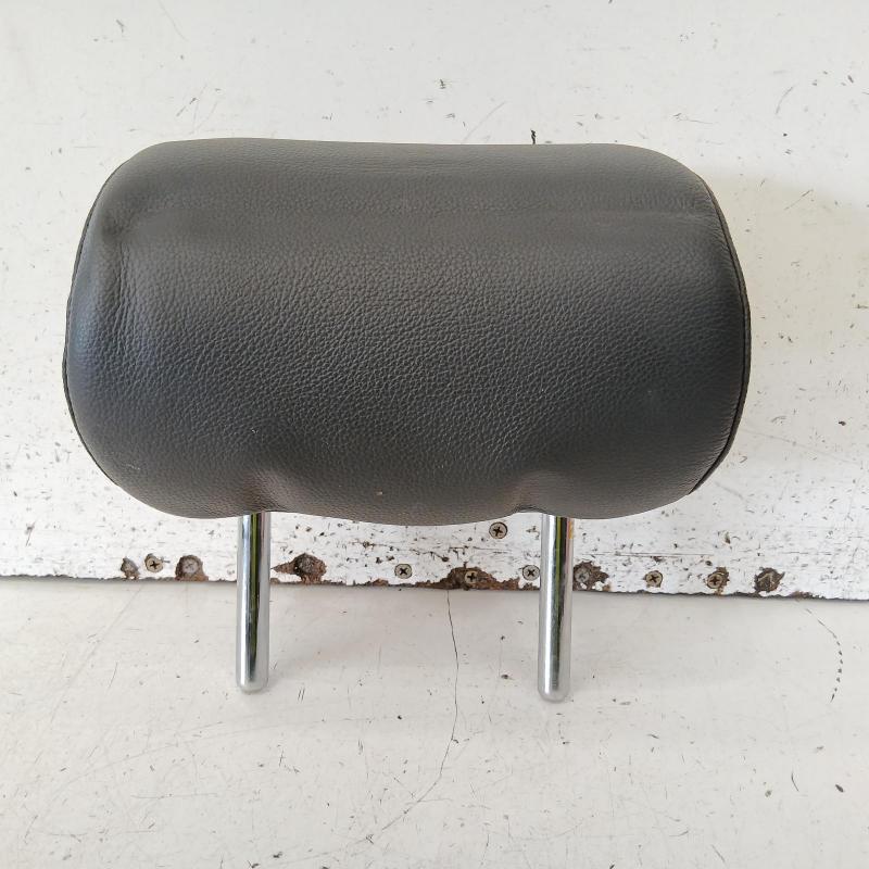 headrest