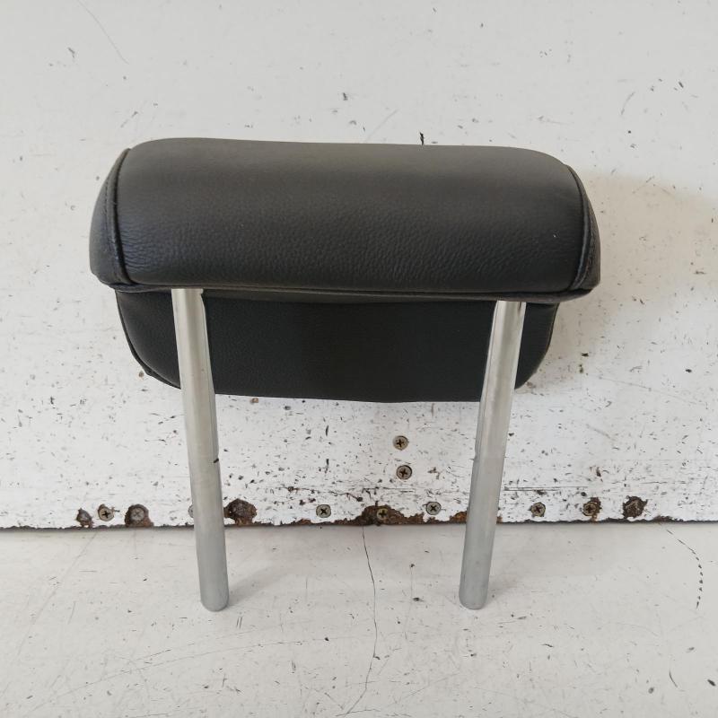 headrest