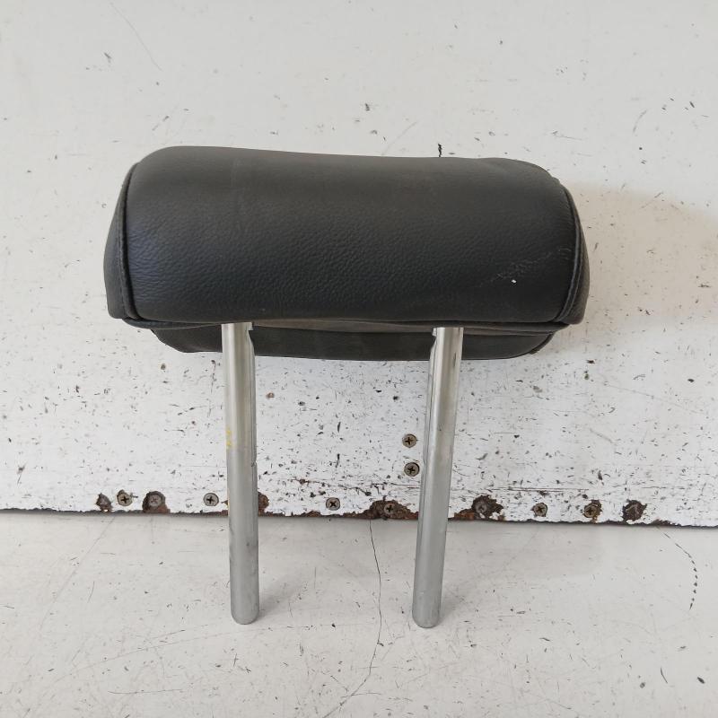 headrest