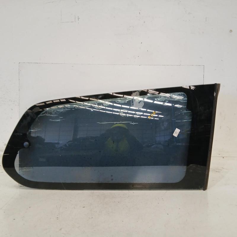 side glass rear right