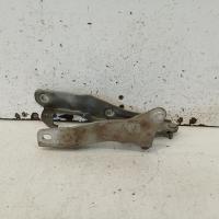 bonnet hinge/strut