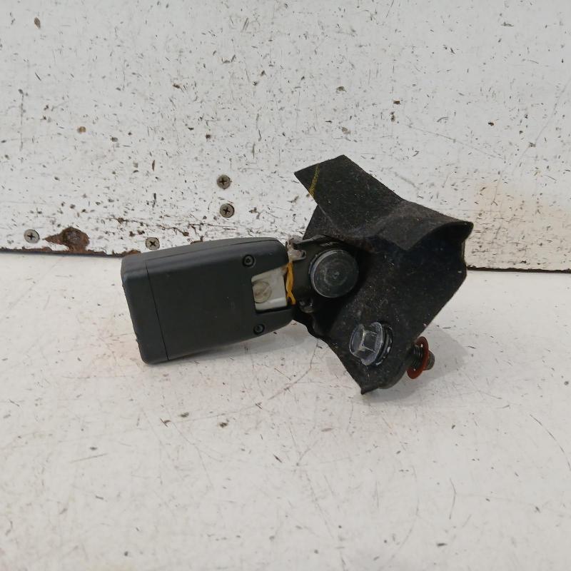 seat belt stalk
