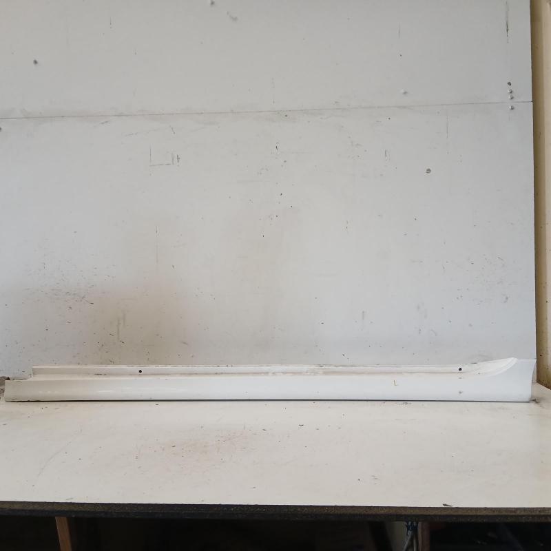 side step skirt