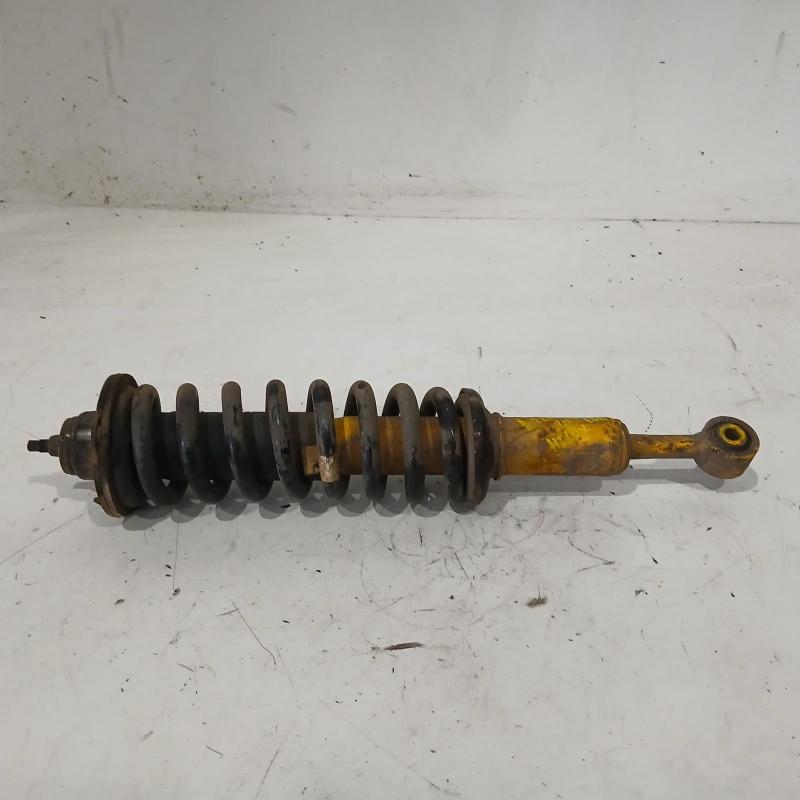 strut front left