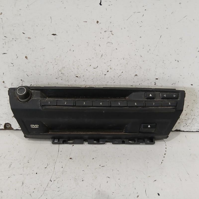stereo/head unit