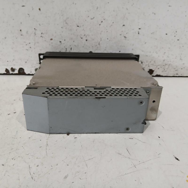 stereo/head unit