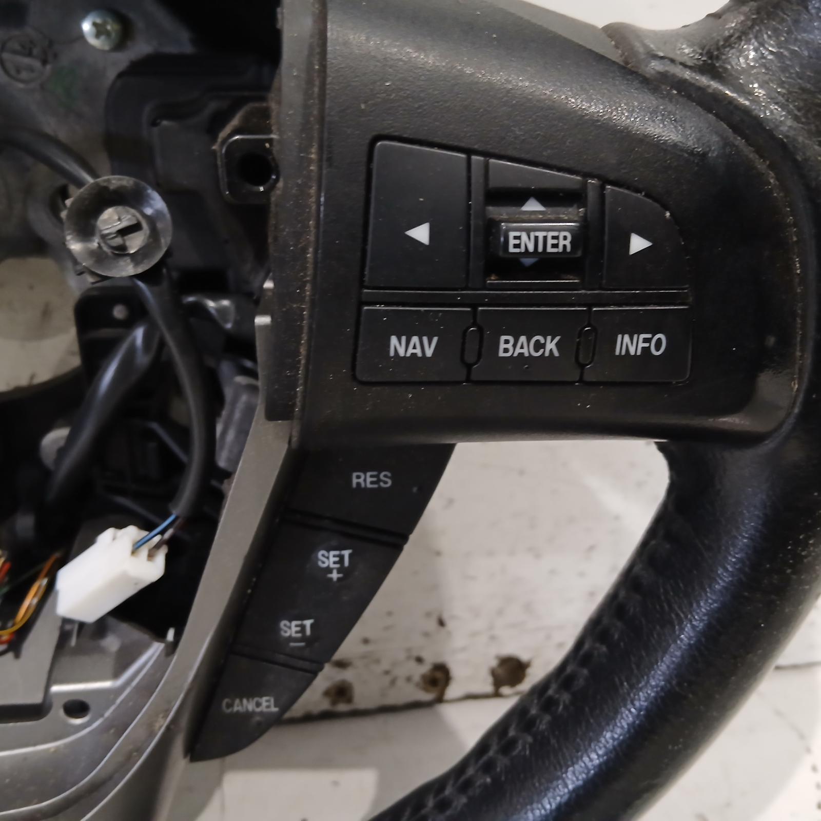 3 Steering Wheel 2009-2013 leather,non paddleshift,w/ stereo/cruise/sat nav/bluetooth control type,bl,04/09-10/13 00022062 #708148