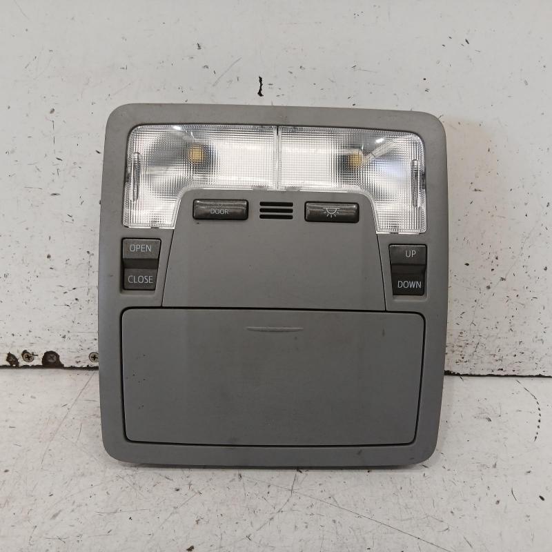 courtesy light