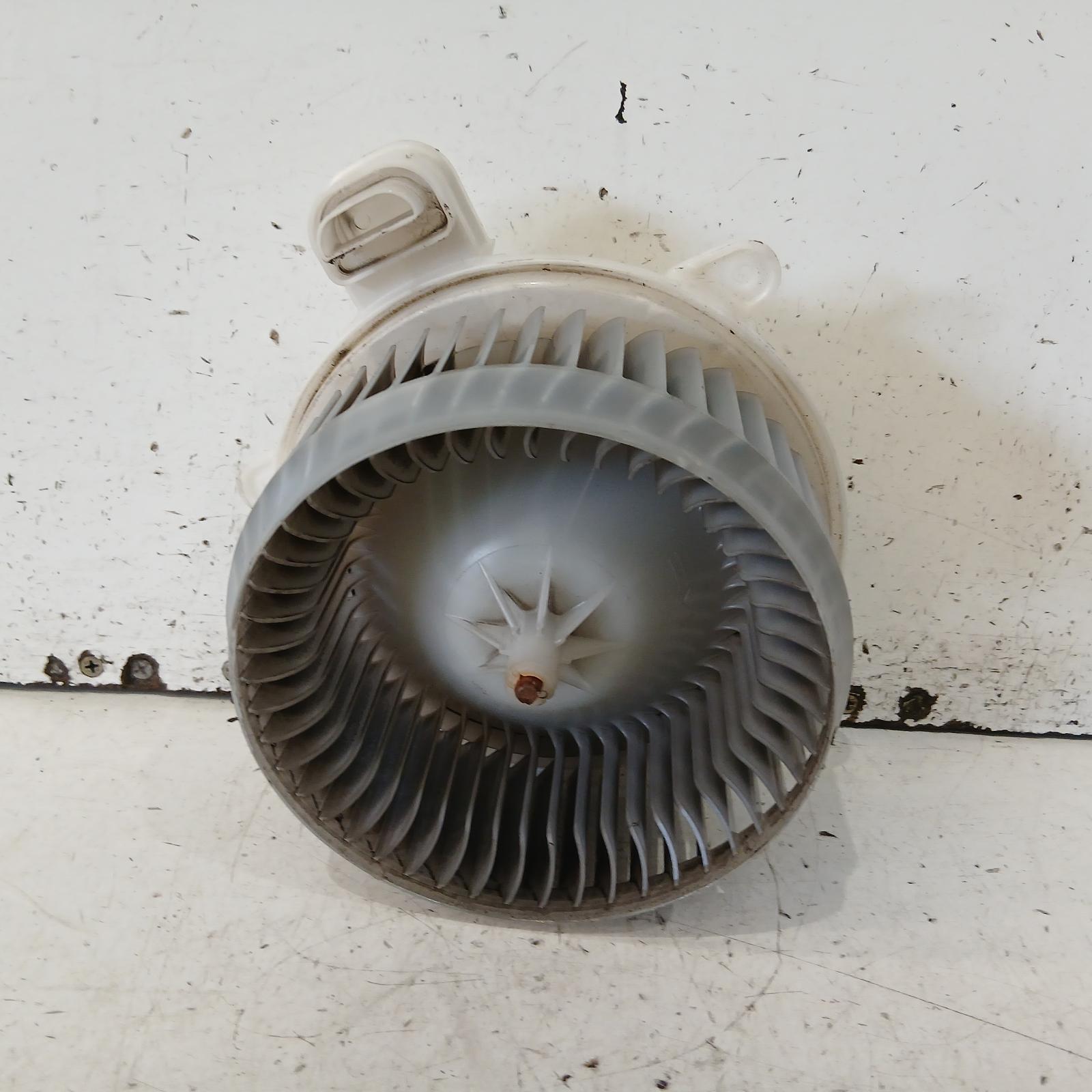 Is250/is250c Heater Fan/motor 2005-2014 is250/is250c/is350/is f,gse20r/gse21r/use20r,11/05-12/14 00021620 #708375