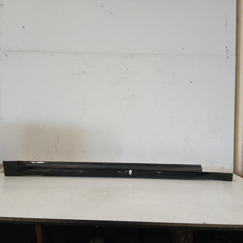 side step skirt