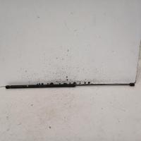 bonnet hinge/strut