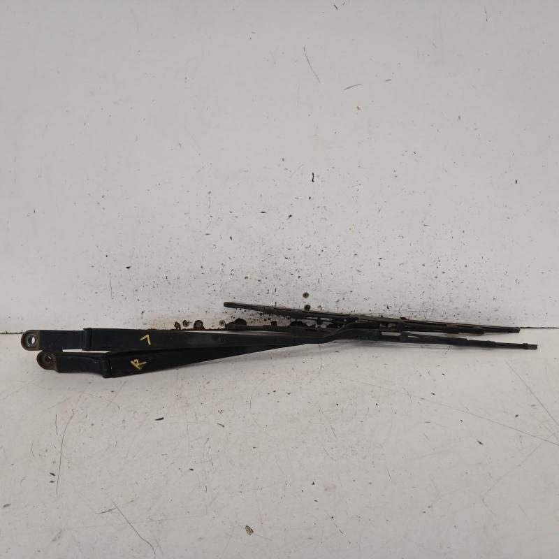 wiper arm
