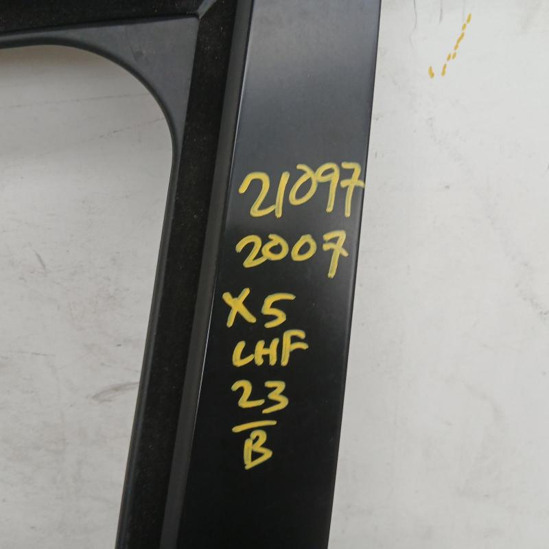 door front left