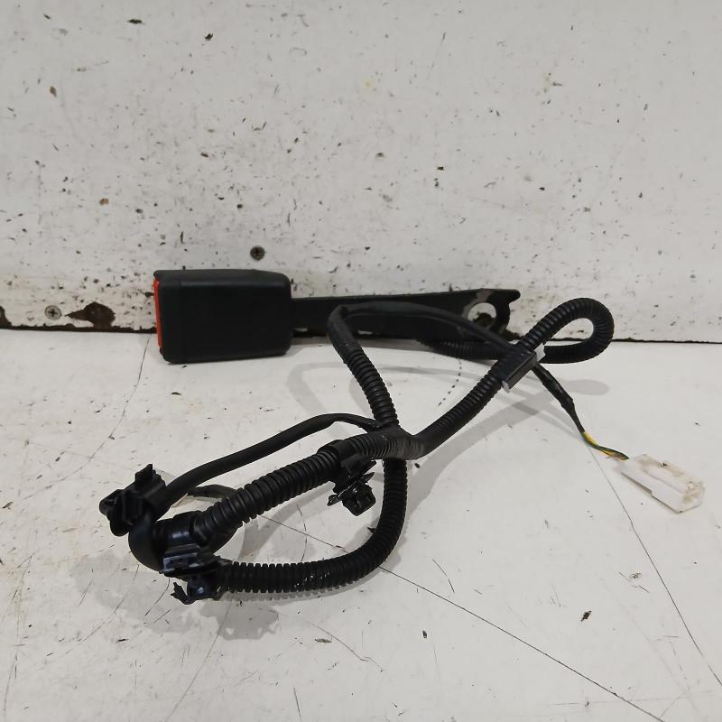seat belt stalk