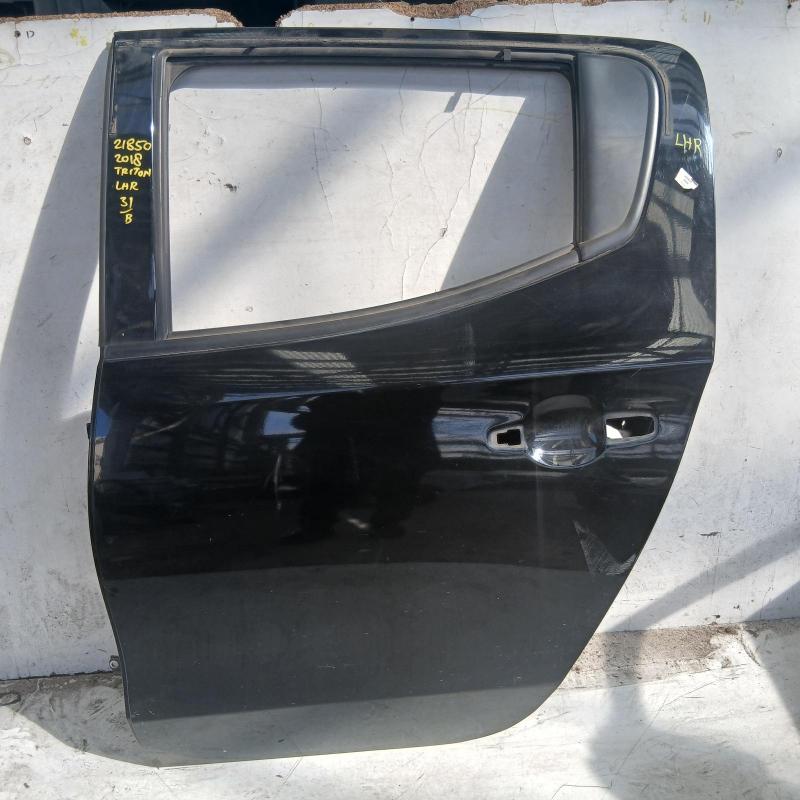 door/sliding rear left