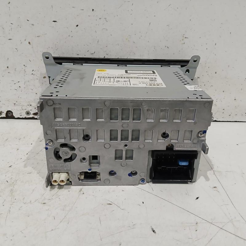 stereo/head unit