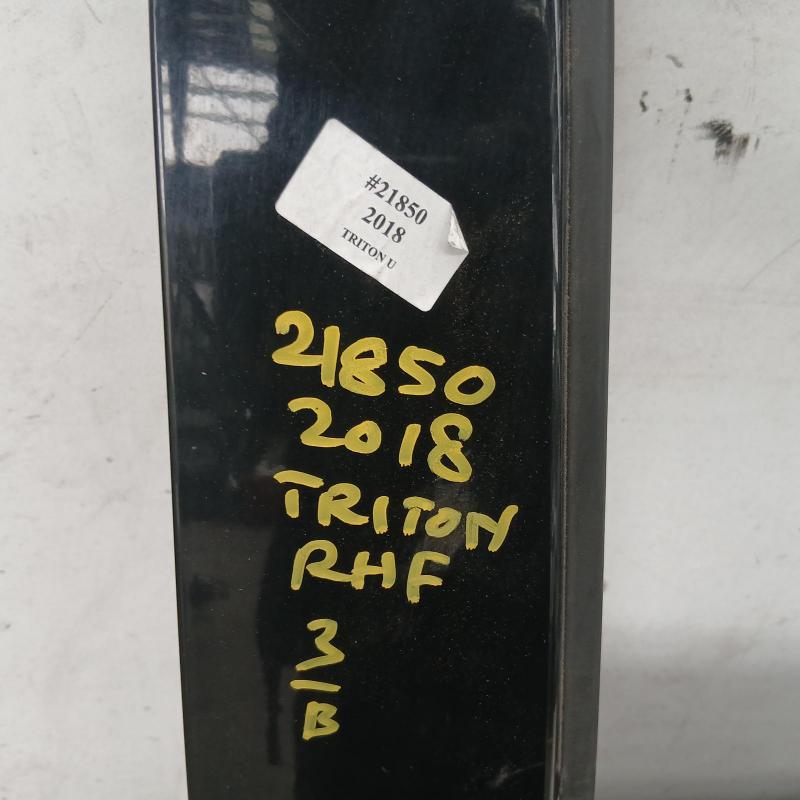door front right