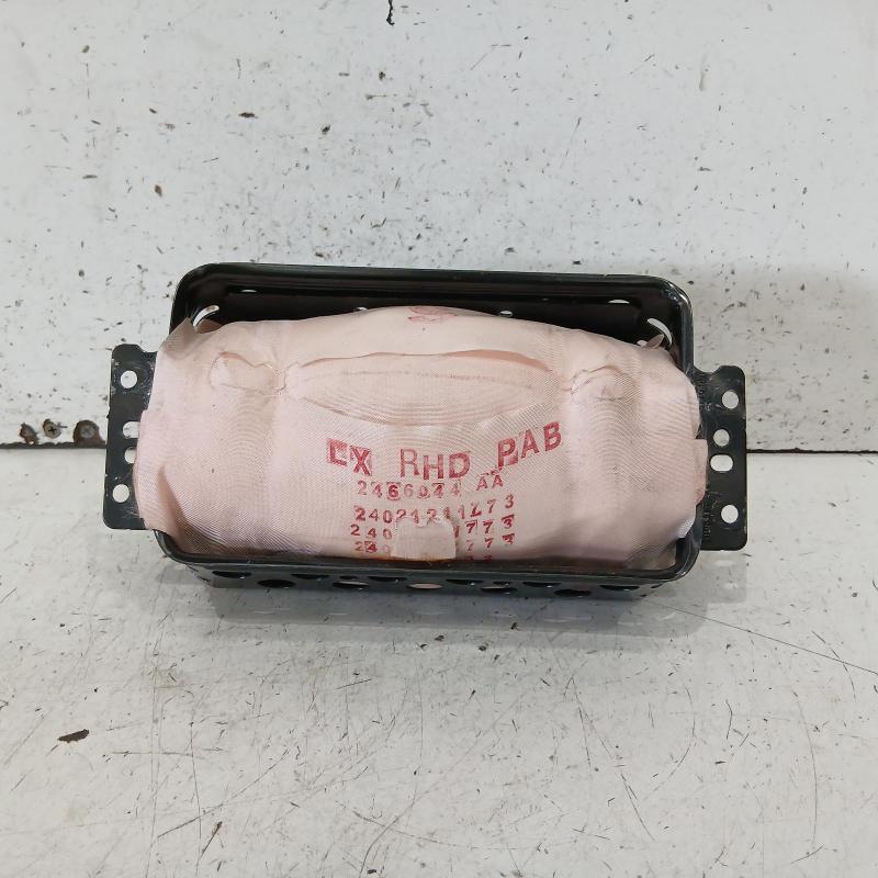airbag left