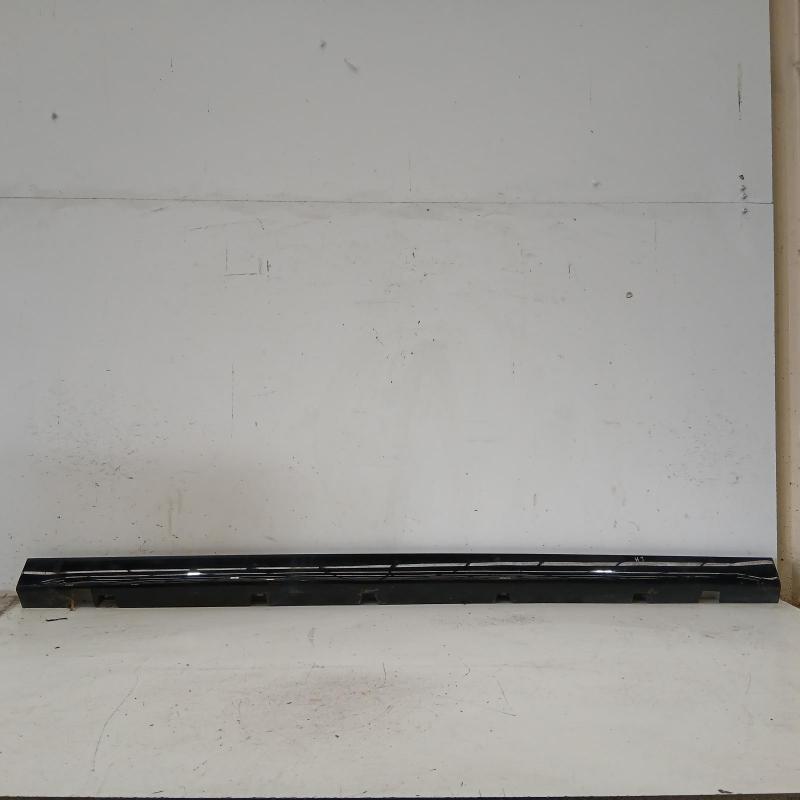 side step skirt