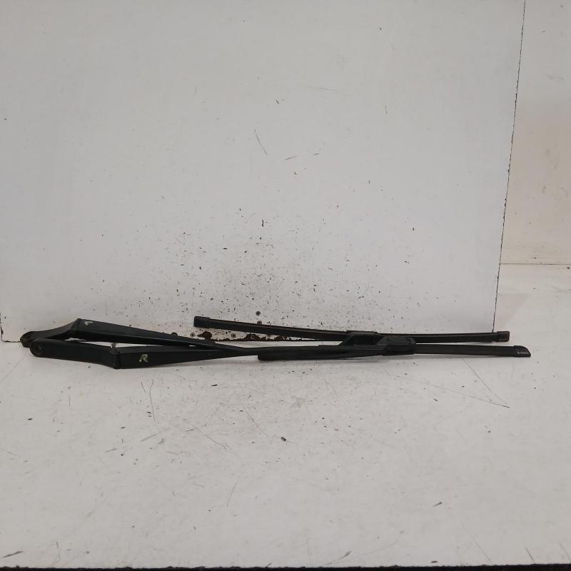 wiper arm