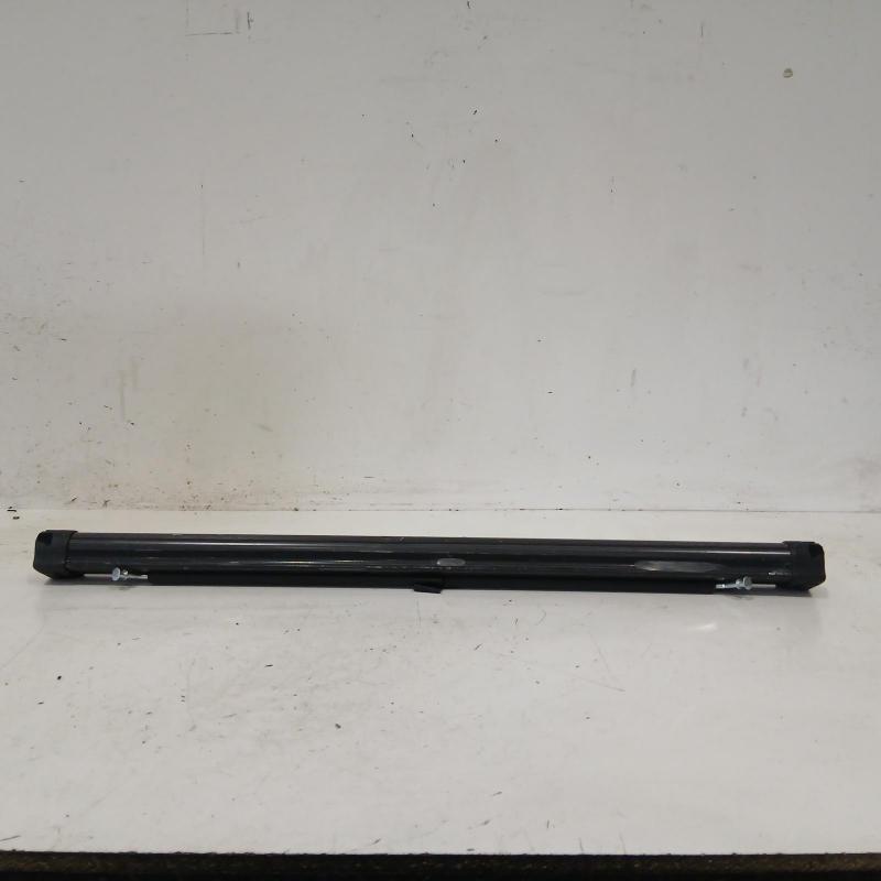 parcel shelf