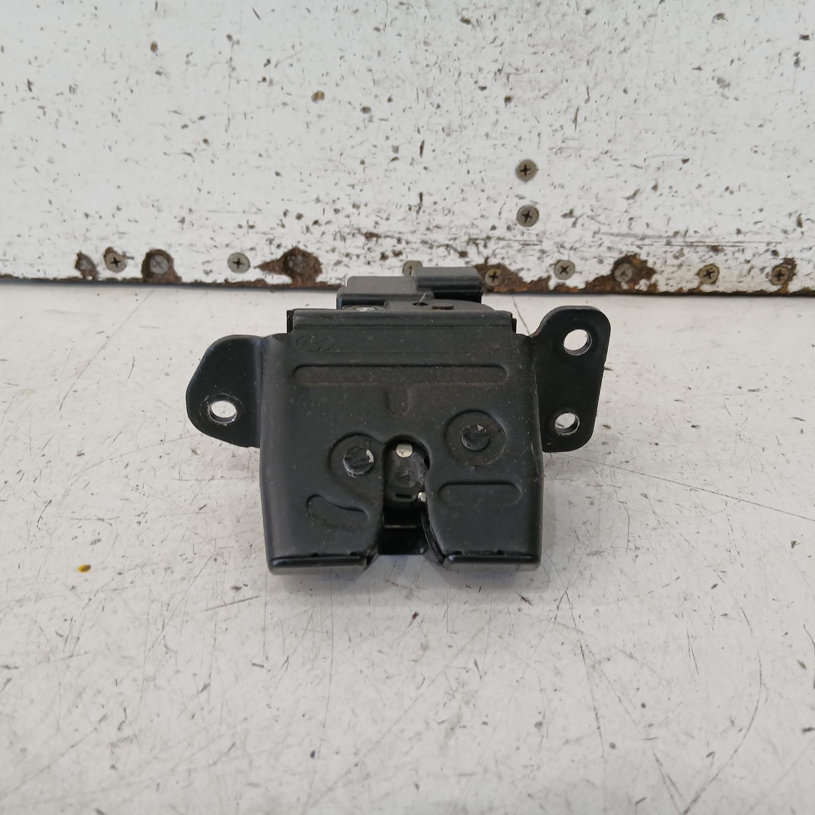 I30 Door/boot/gate Lock 2012-2017 tailgate lock,gd,5dr hatch,03/12-02/17 00021167 #710226