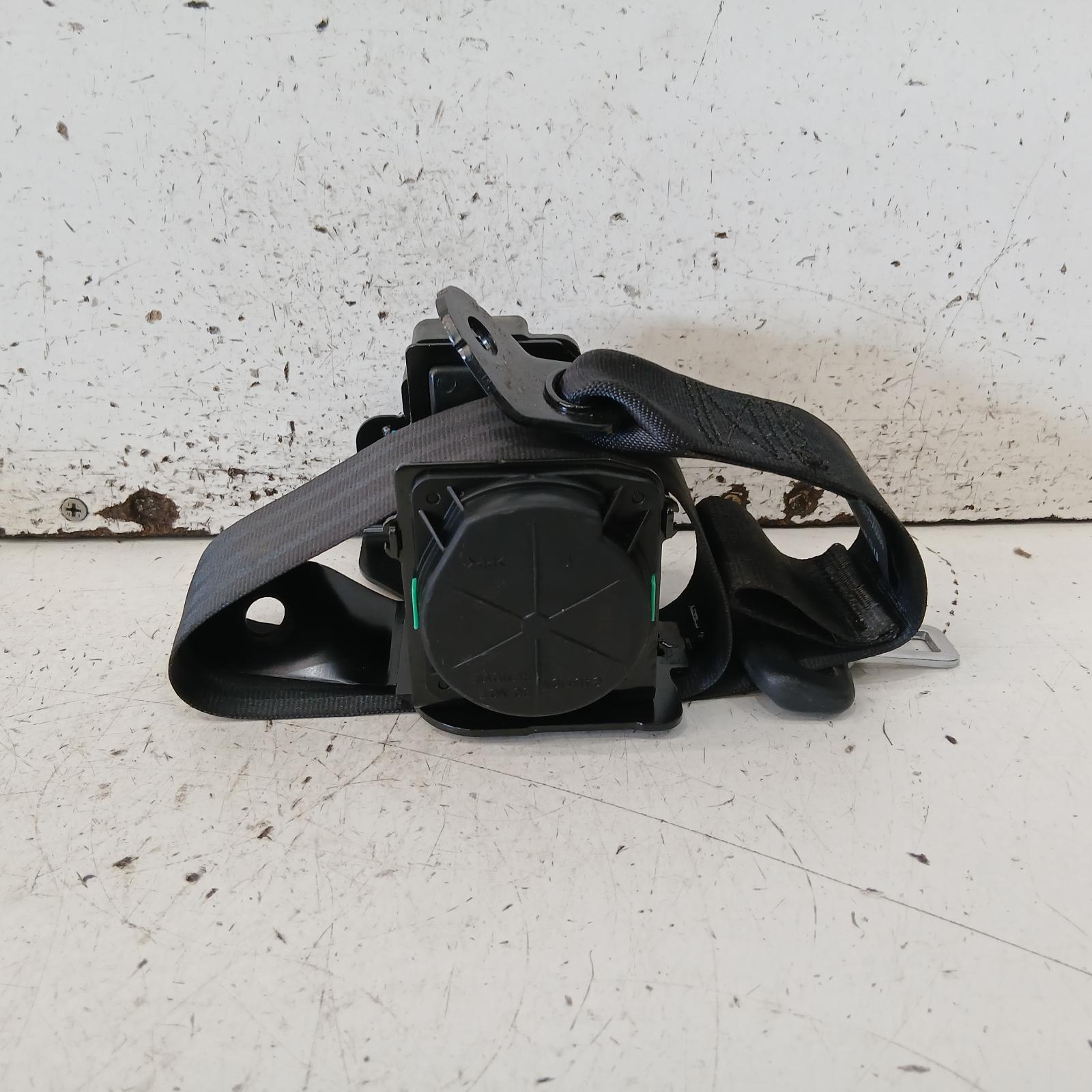 I30 Seat Belt Stalk 2012-2017 lh rear,seat belt only,gd,hatch,03/12-02/17 00021167 #710231