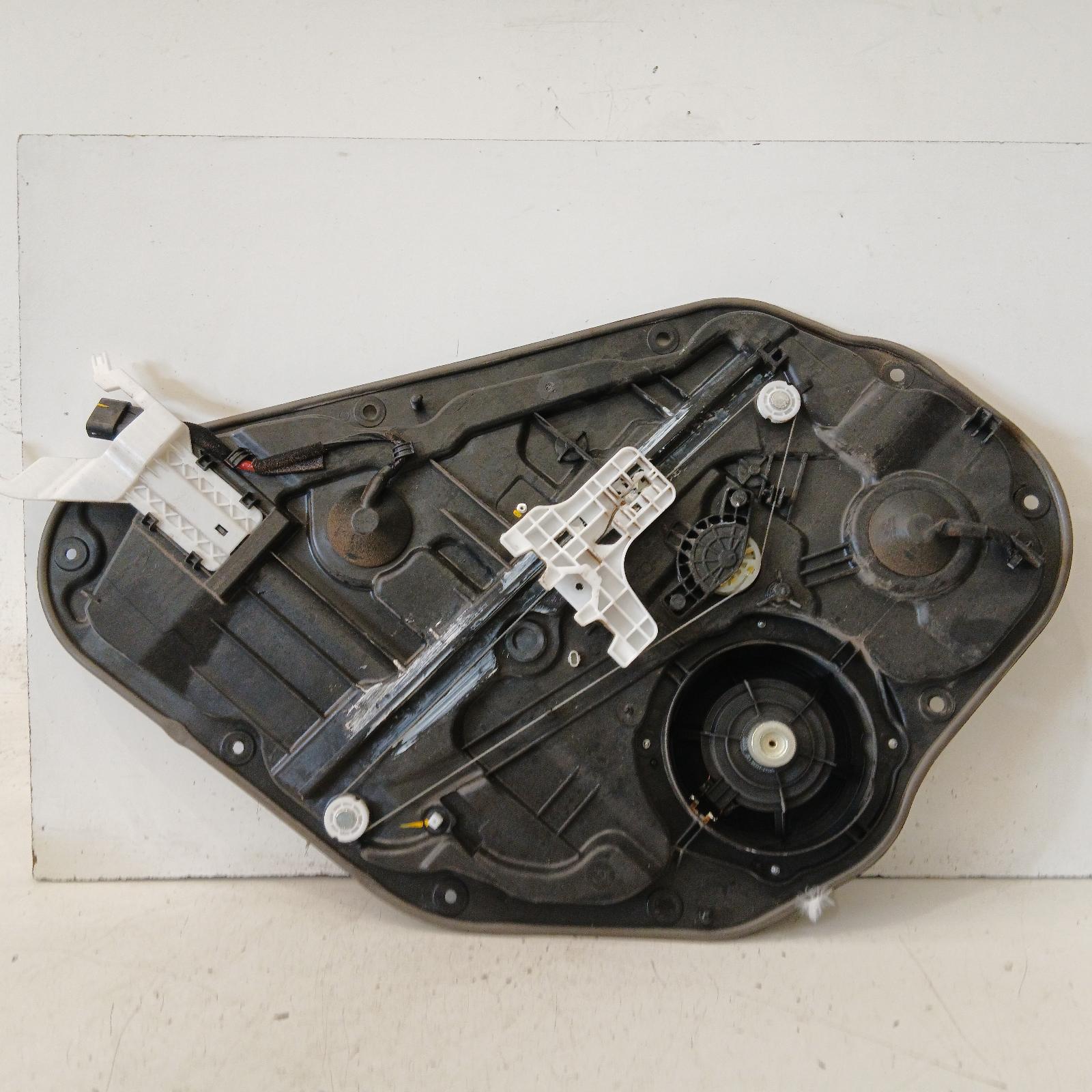 I30 Window Regulator/motor Rear Left 2012-2017 gd,hatch,door reg assy (reg and motor),(motor-2 pin),03/12-04/17 00021167 #710247
