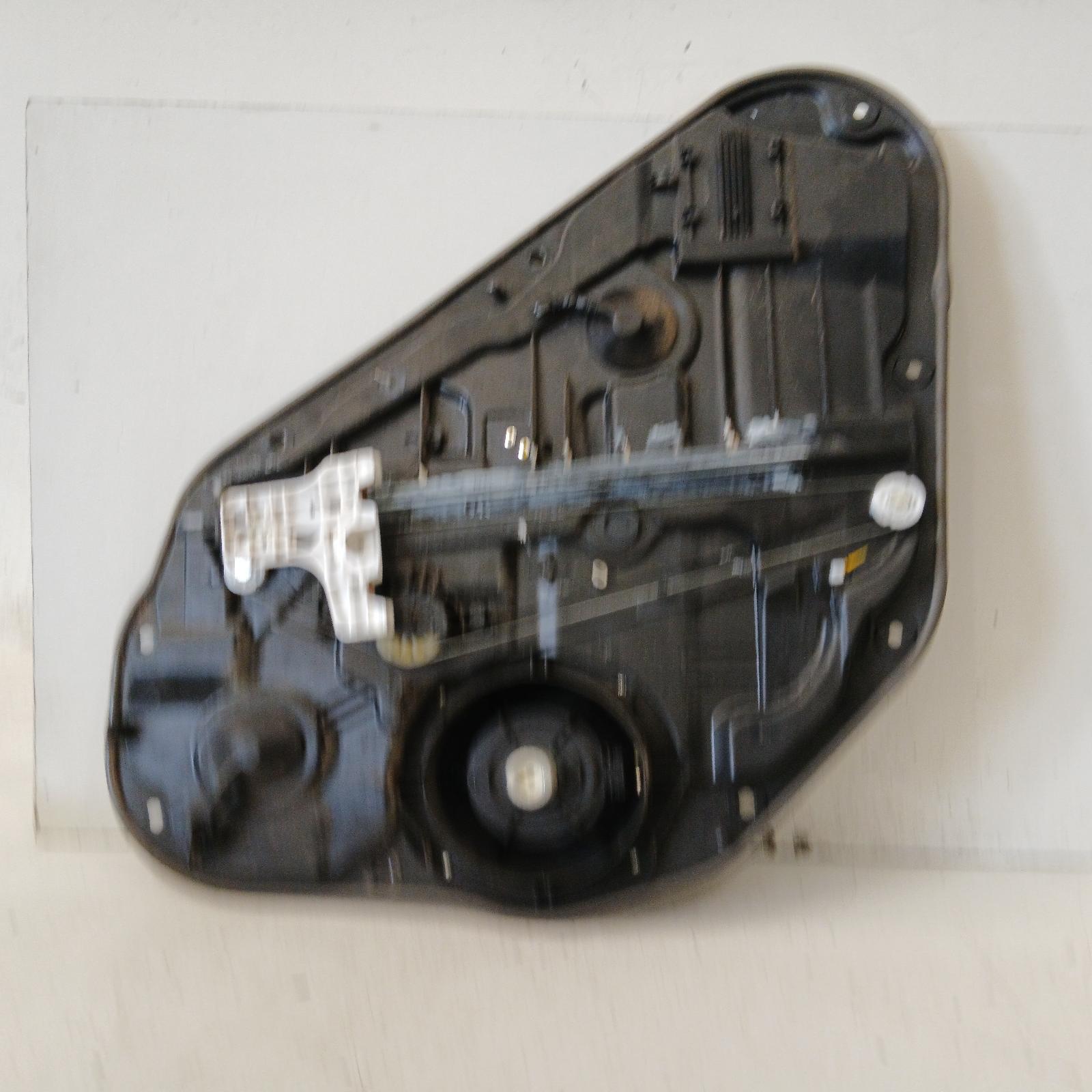 I30 Window Regulator/motor Rear Right 2012-2017 gd,hatch,door reg assy (reg and motor),(motor-2 pin),03/12-04/17 00021167 #710248