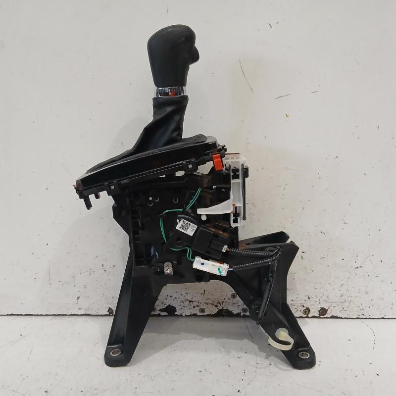 gear stick/shifter