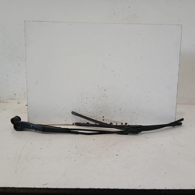 wiper arm