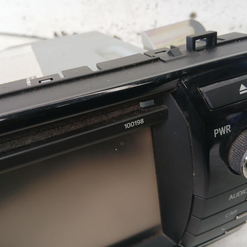 stereo/head unit