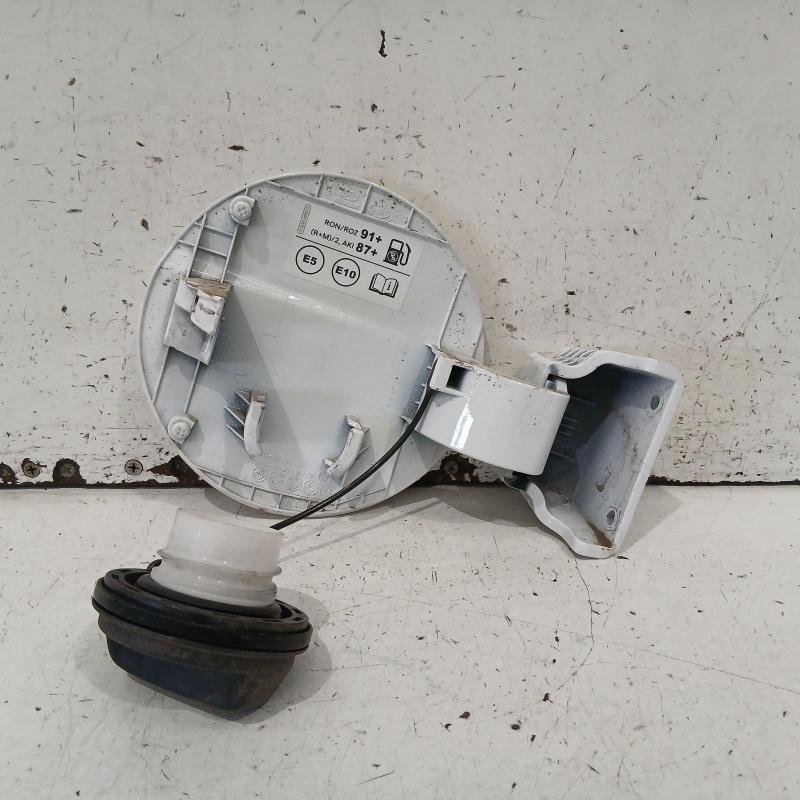fuel door/filler