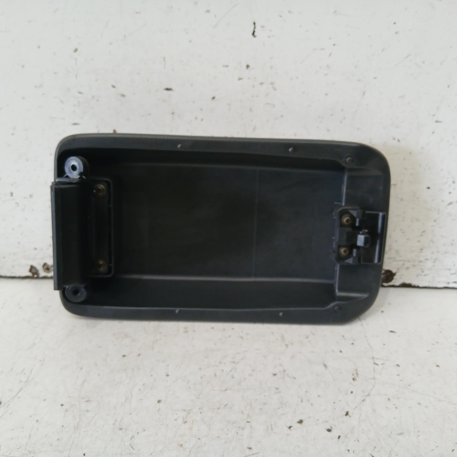 Corolla Console 2001-2007 zze122 12/01-06/07 00022095 #711044