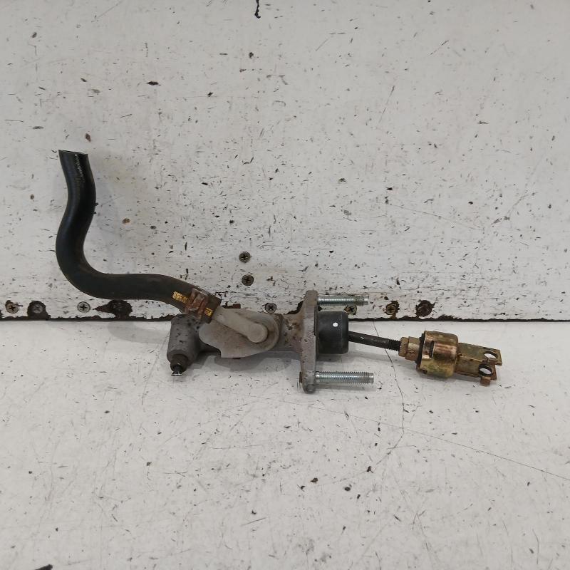 clutch master cylinder