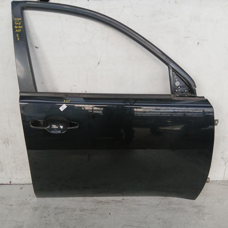 door front right