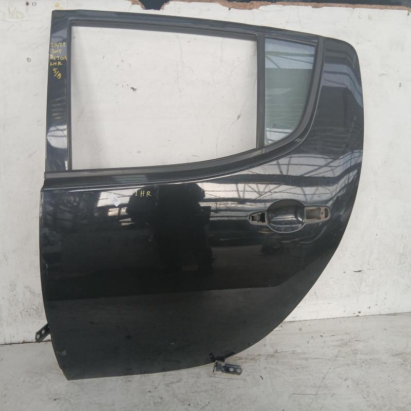 door/sliding rear left