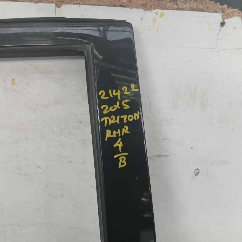 door/sliding rear right