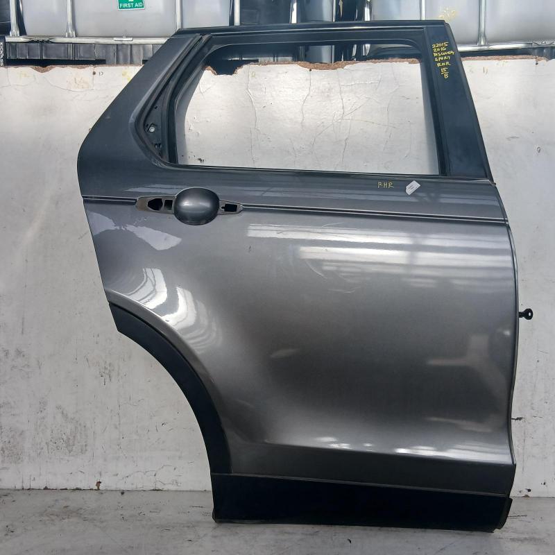 door/sliding rear right