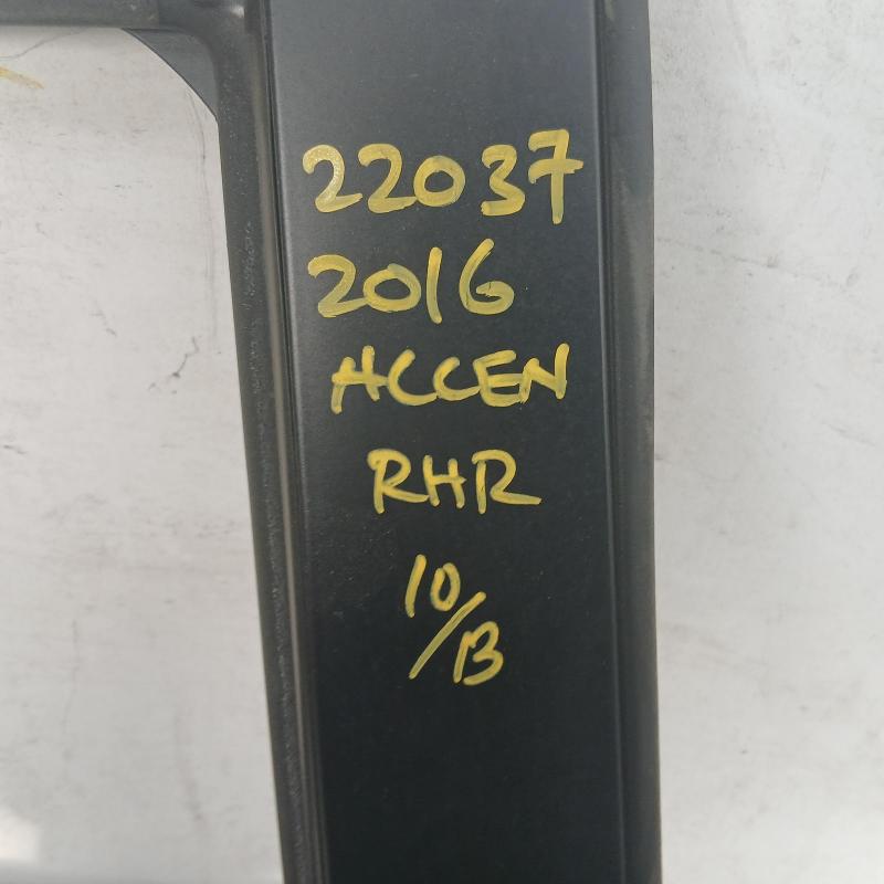 door/sliding rear right