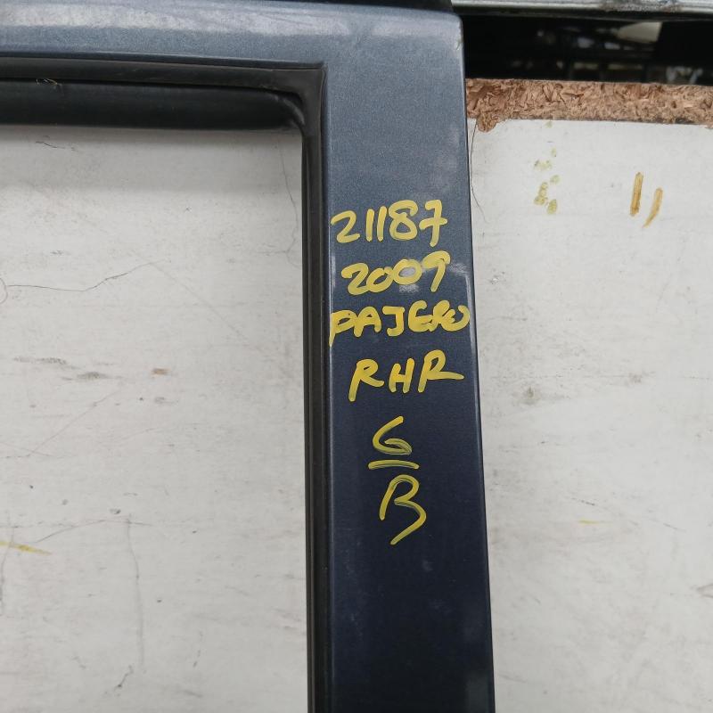 door/sliding rear right
