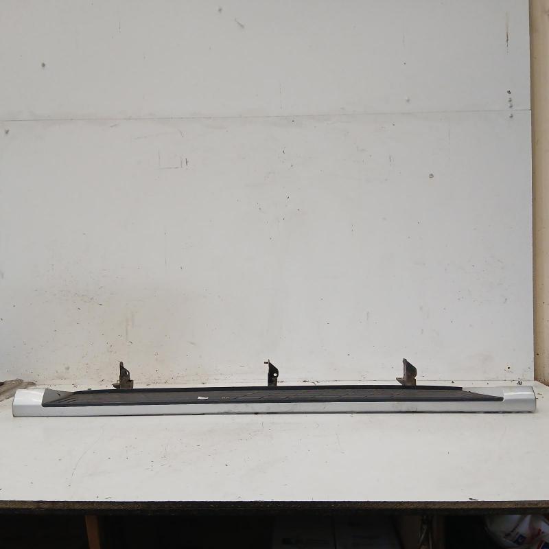 side step skirt