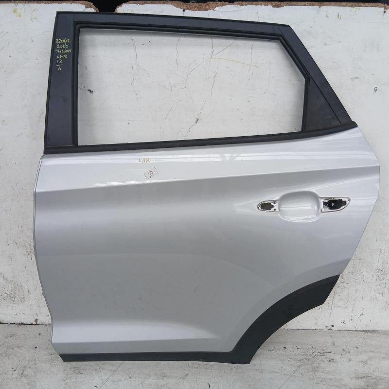 door/sliding rear left