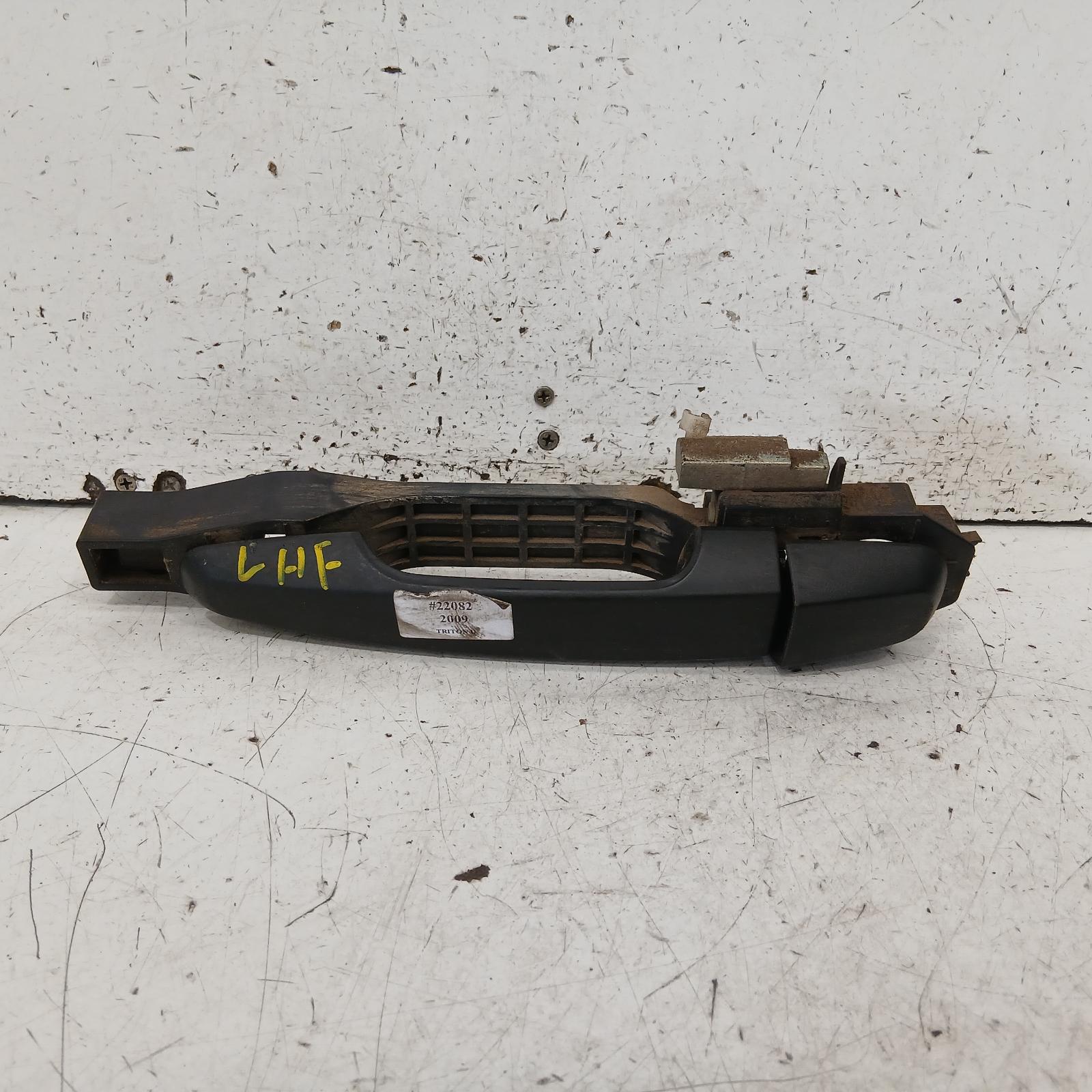 Triton Door Handle 2006-2015 outer,lh front/lh rear,black,ml-mn,07/06-04/15 00022082 #711601