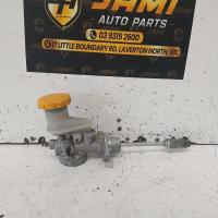 clutch master cylinder