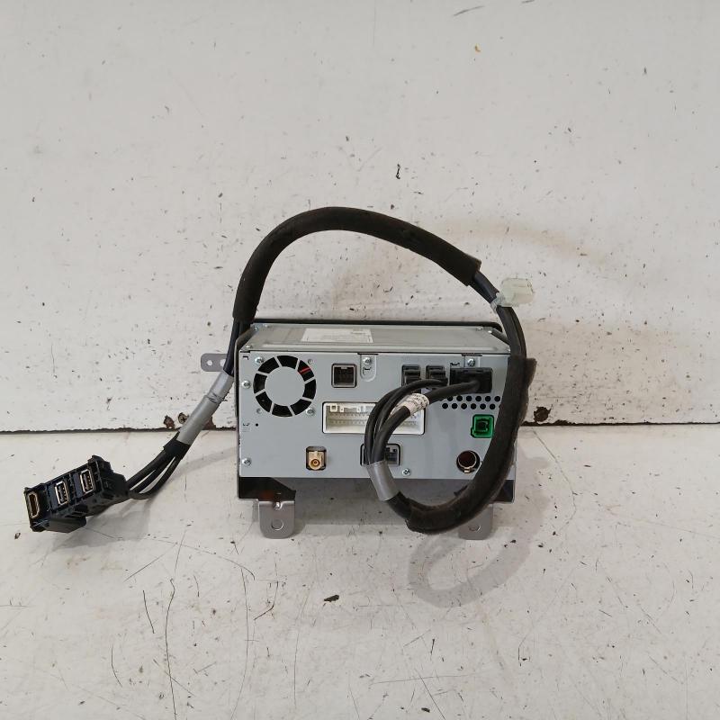 stereo/head unit