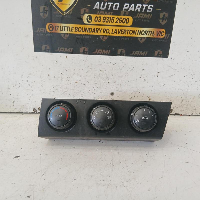 heater/aircon controls